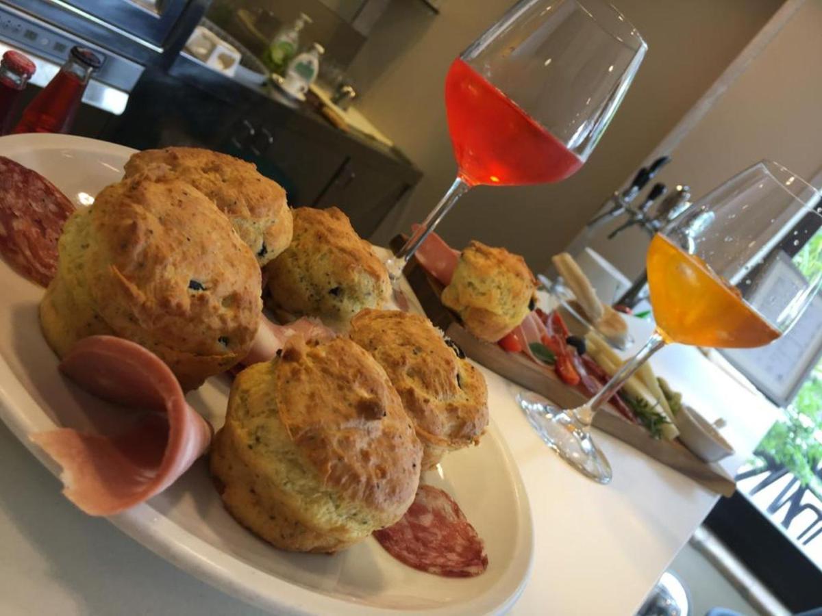 Le Grazie Hotel Assisi Bagian luar foto