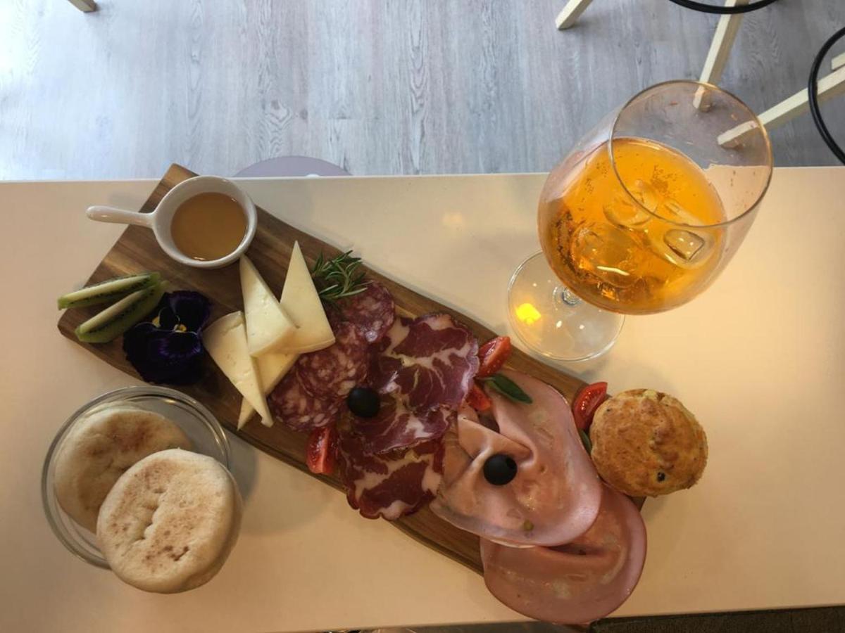 Le Grazie Hotel Assisi Bagian luar foto