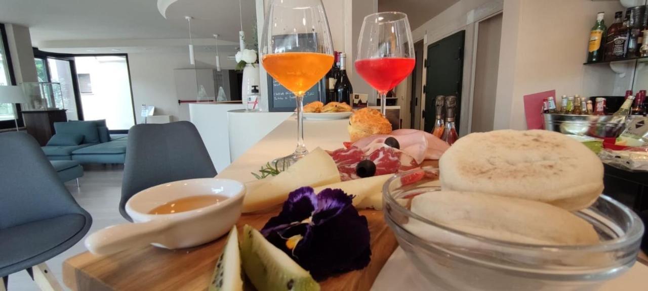 Le Grazie Hotel Assisi Bagian luar foto