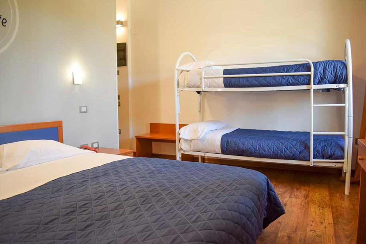 Le Grazie Hotel Assisi Bagian luar foto